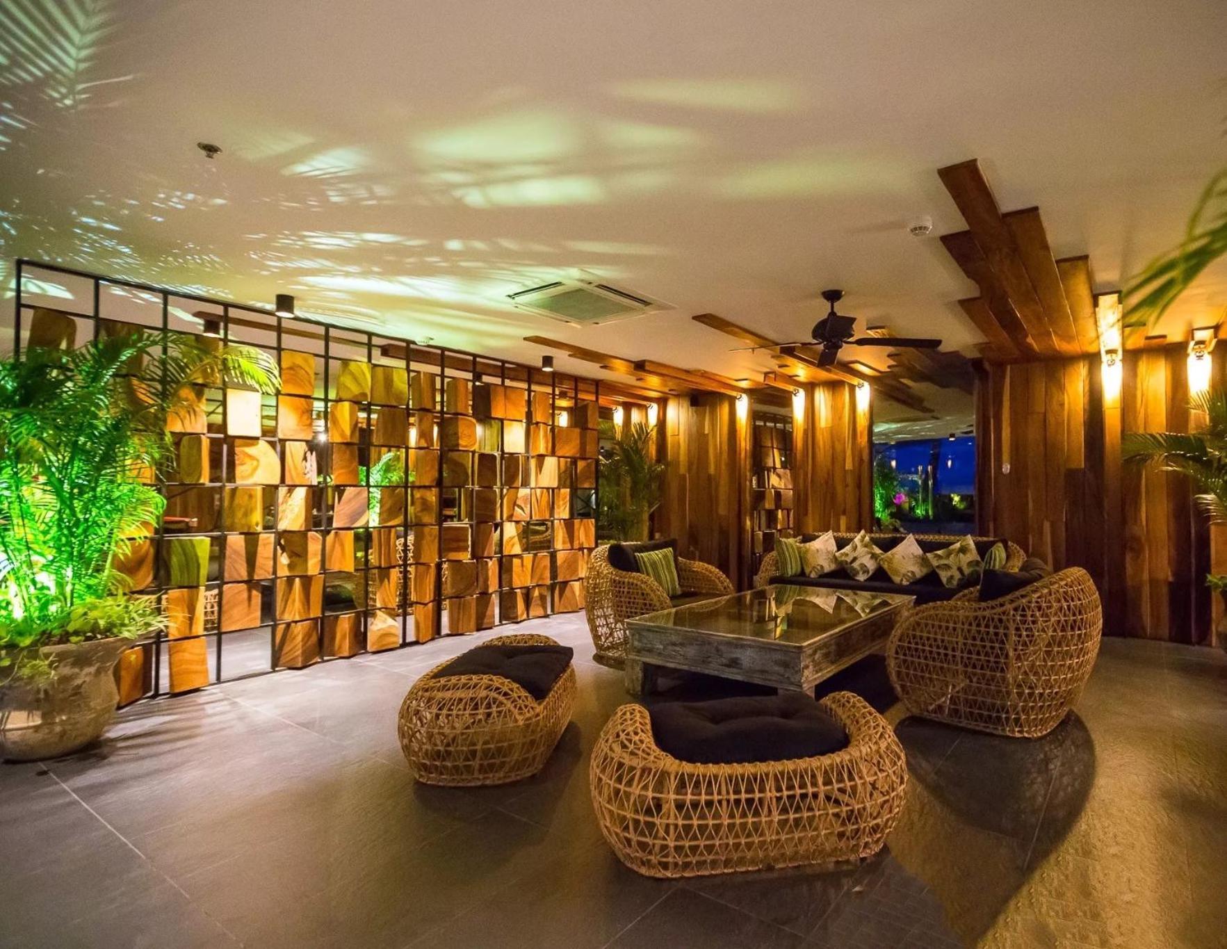 Luxurious Beachfront Pattaya Extérieur photo