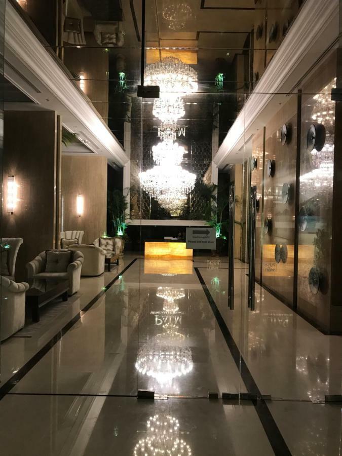 Luxurious Beachfront Pattaya Extérieur photo