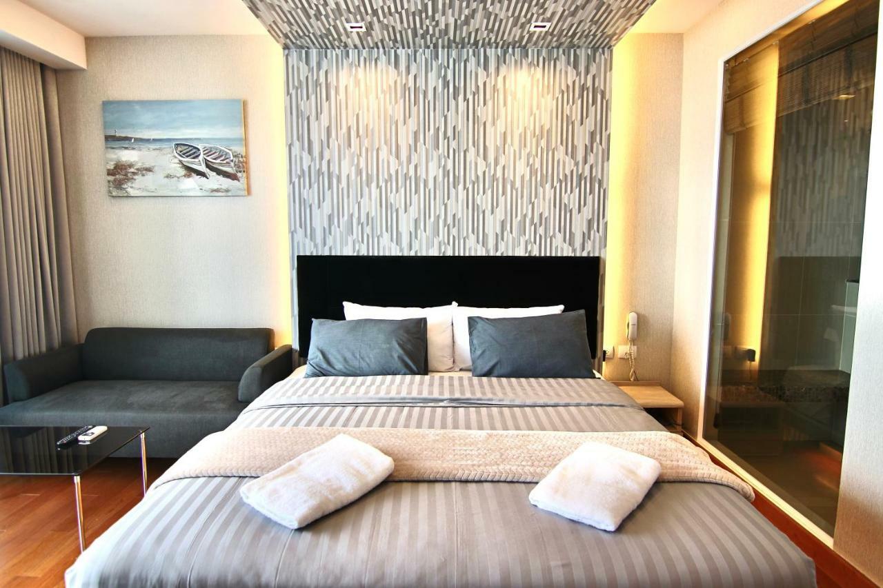 Luxurious Beachfront Pattaya Extérieur photo