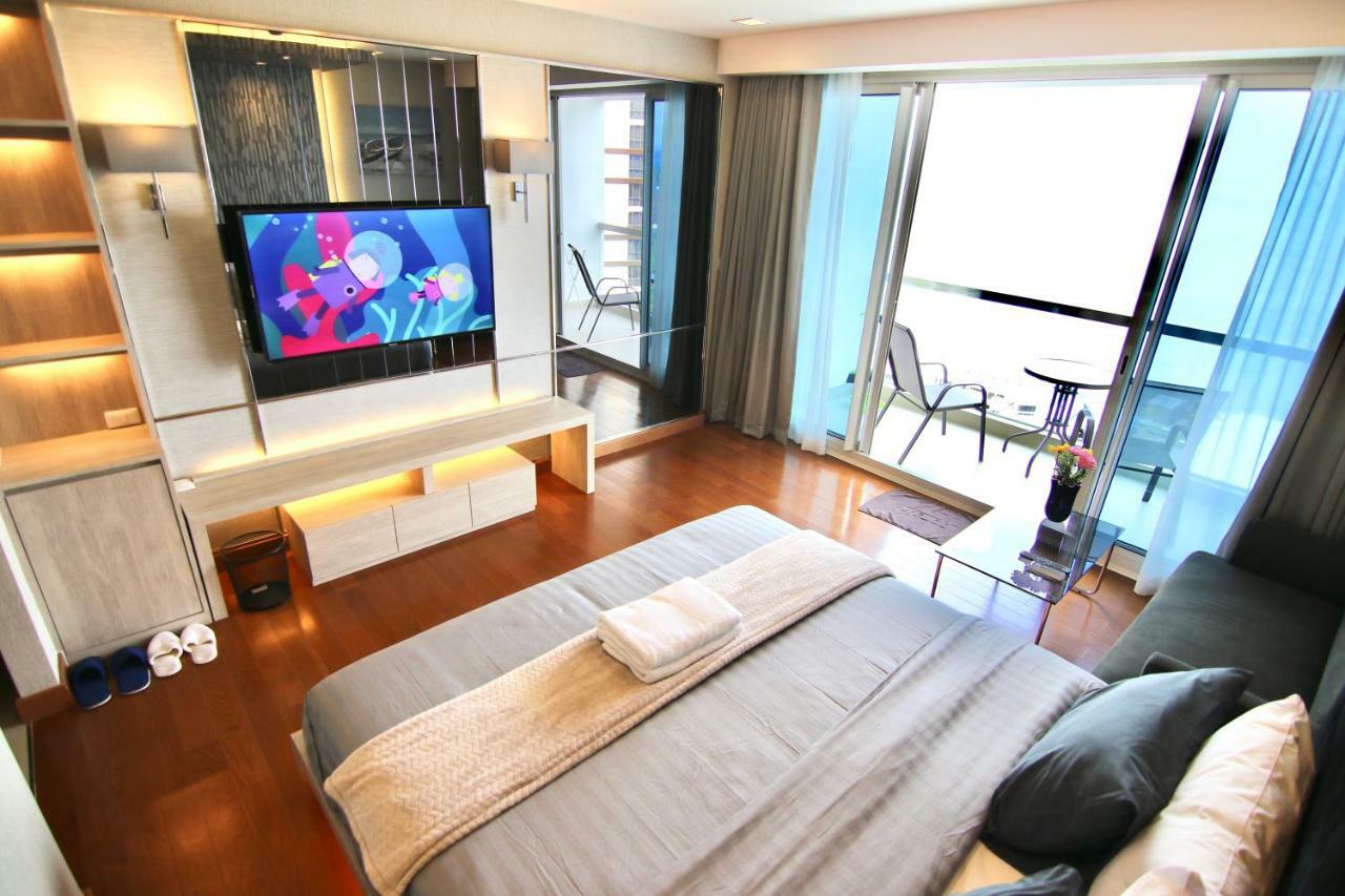 Luxurious Beachfront Pattaya Extérieur photo